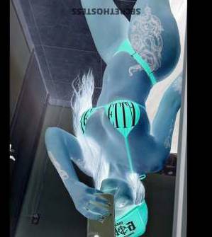 23Yrs Old Escort 170CM Tall Muscat Image - 2
