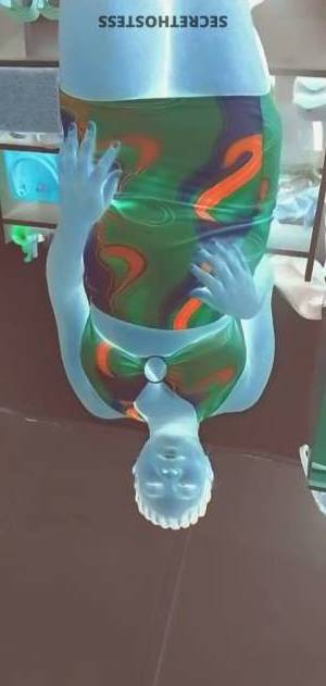 Viviblack, escort in Abuja