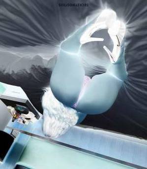 25 year old Italian Escort in Dubai Hottie Megan