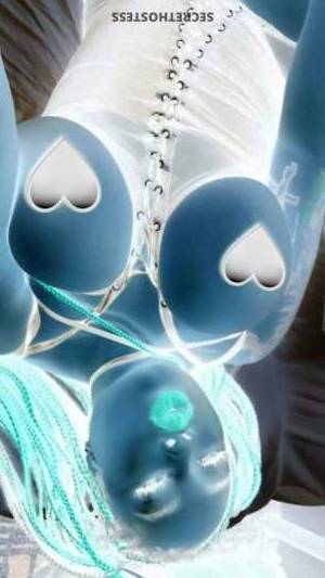 24 year old African Escort in Pattaya Ariel