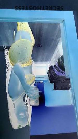 28 year old Escort in Detroit MI Welcome to town, anal queen at your service