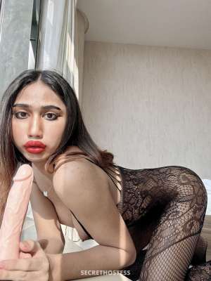 21 year old Asian Escort in Al Manama Ritta new in Riyahd both, Transsexual escort