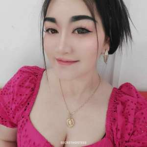 24 year old Asian Escort in Al Manama Tahra, masseuse