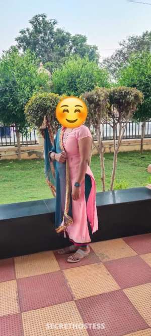 Sahana Gowda, escort 29 year old Escort in Bangalore