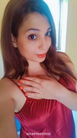 23 year old Indian Escort in Kolkata Alisha, Transsexual escort