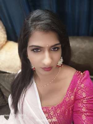 27 year old Indian Escort in Hyderabad Maxie Reddy, Transsexual escort