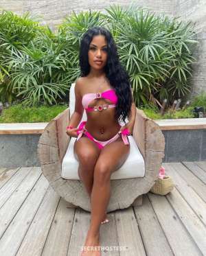 21 year old Escort in Dubai Naomi Full Service, escort