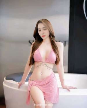 20 year old Asian Escort in Dubai Tina, escort