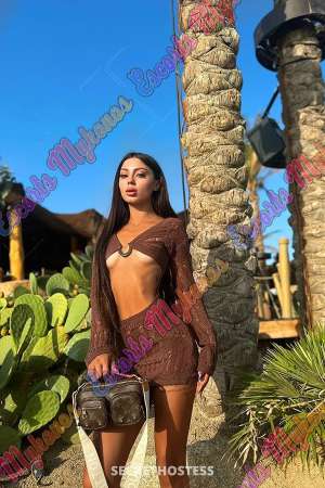 21 year old Escort in Mykonos Zlata Hadid