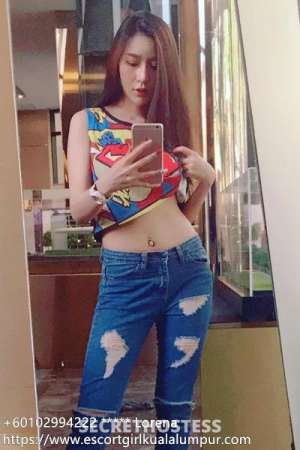 24 year old Escort in Bangsar Lorena