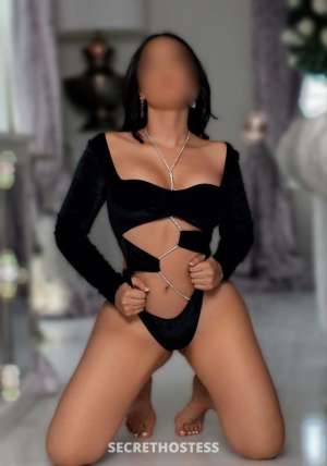 24 year old Escort in Miami FL Let's Make Beautiful Memories Together! Ready To Bloom 