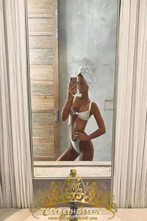 Anja 20Yrs Old Escort 50KG 167CM Tall Cologne Image - 4