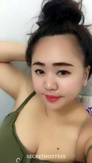 28 year old Thai Escort in Muscat Pinky Thai Escort Fingering Sex