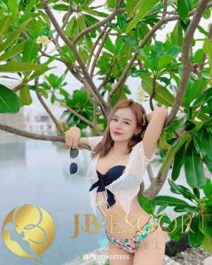 27Yrs Old Escort Blonde C Cup 42KG 154CM Tall Johor Bahru in Johor Bahru