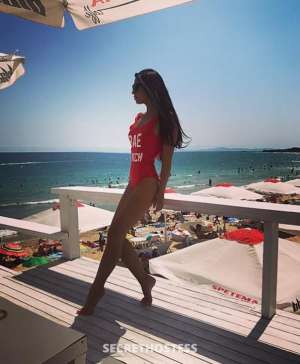 35 year old European Escort in Hong Kong Sexy European Escort Girl Independent Real Pics