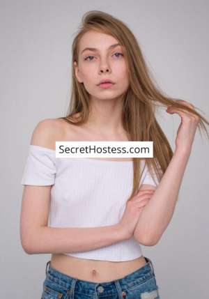 Veronica, Agency in Monte Carlo