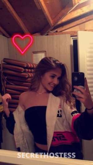23 year old Escort in Albany NY No Limit S Busty MILF Provide VIP Service 24 7