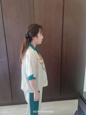 25 year old Asian Escort in Al Manama Na Na, escort