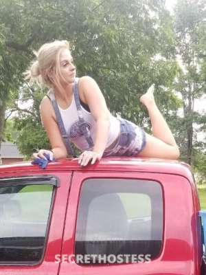 Gorgeous blonde available in Augusta GA