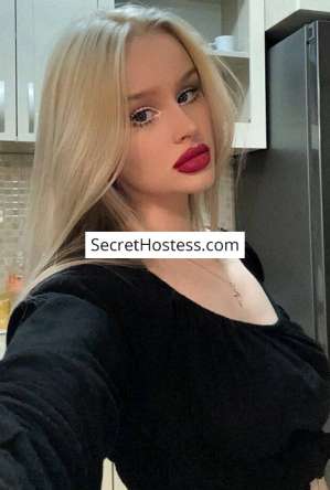 22 year old Caucasian Escort in Hamburg Zoe, Agency