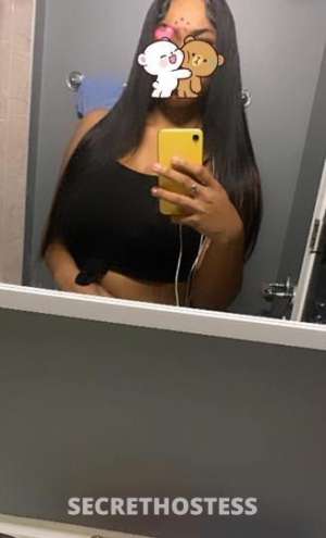 19 year old Escort in Chicago IL dimes