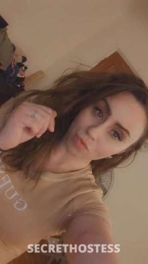 28 year old Escort in Chicago IL Titties and booty it s cece mally n becca