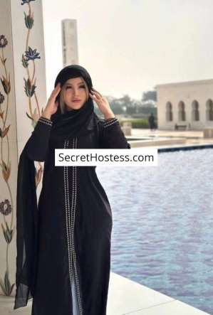 24 year old Latin Escort in Kuwait City Ellie, Independent