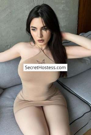 23 year old Caucasian Escort in Hamburg Grace, Agency