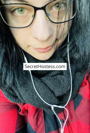 32 year old Caucasian Escort in Budapest Vicu, Independent