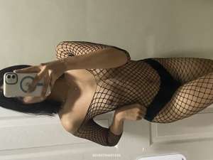 Tiffany, escort 21 year old Escort in Makati City