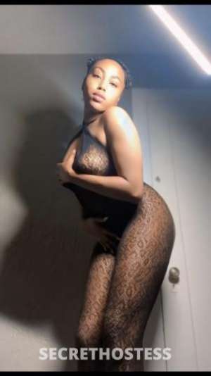 19 year old Filipino Escort in Kansas City MO Filipina Jamaican Mami Here to Fulfill All Your Desires