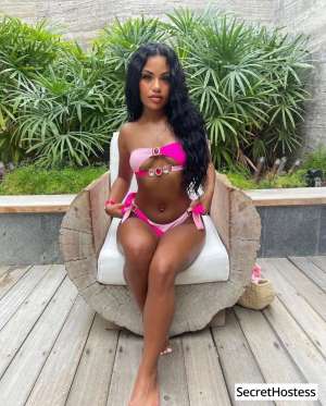 21 year old Escort in Dubai Naomi