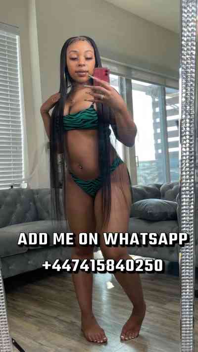 23Yrs Old Escort Size 8 64KG 145CM Tall Bedford Image - 3