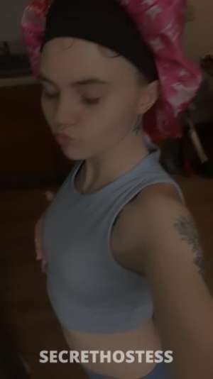 21 year old Escort in Staten Island NY strawberry