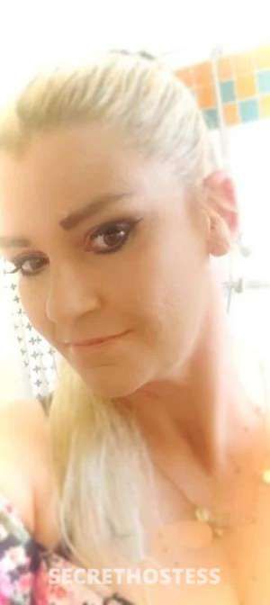 Dirty slut needs her pussy fucked, Townsville in Townsville