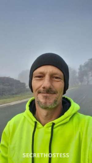 True ladies gentlemen here to provide quality services,  in Albury