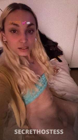 18 year old Escort in Portland OR BARELY 18 and horny TRANS ready now