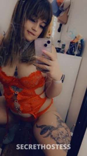 25 year old Latino Escort in Salt Lake City UT Sexy thick Latina and white Mis Cherry Red