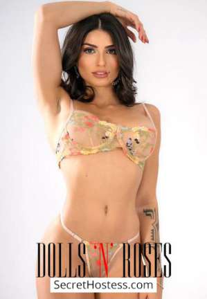 26 year old Italian Escort in London Sapphire, Dolls and Roses Agency