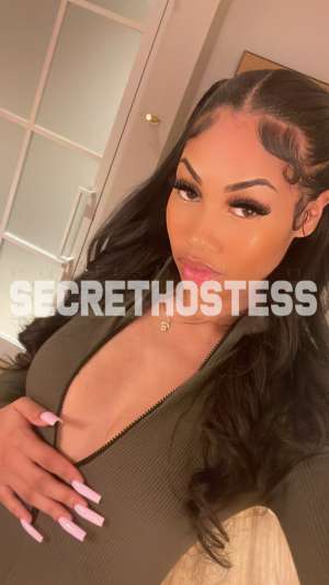 25 year old Filipino Escort in Kansas City MO Honey