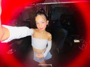 19 year old Latino Escort in Manila Yobaby Bella, escort