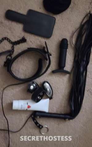 Opening minded dark chocolate dominant kinky freak in Sheboygan WI