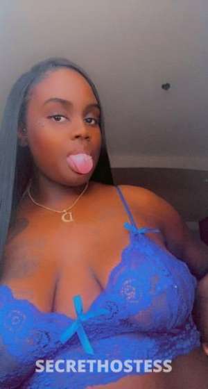 25 year old Escort in Fresno CA Chocolate Drop