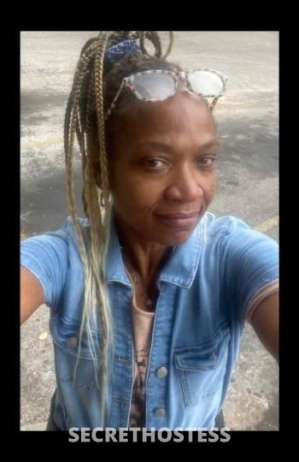 46 year old Escort in Austin TX That taste great tight tight horny can't wait to cum 