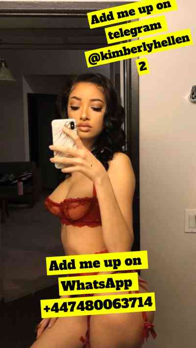 24 year old British Escort in Leeds Available for meet up