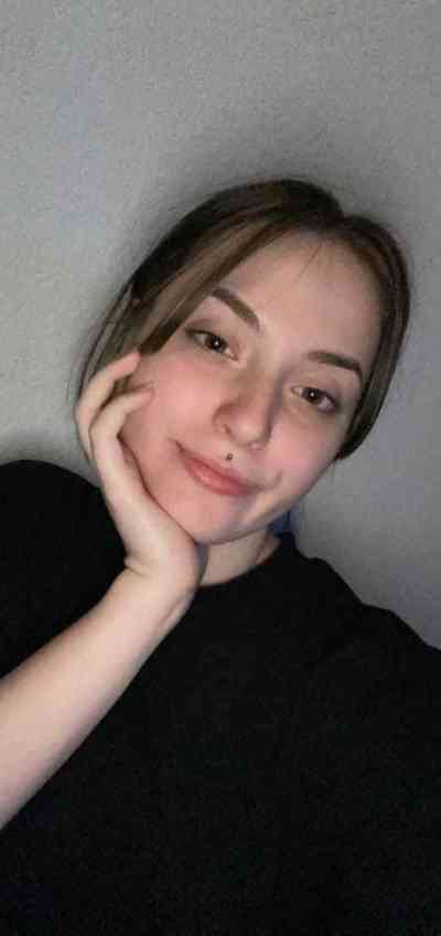 24 year old American Escort in Green Bay WI Hot Lady ready to satisfy all your sexual desires and give 