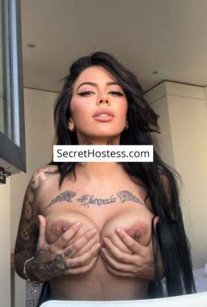 21 year old Latin Escort in Berlin Júlia, Independent