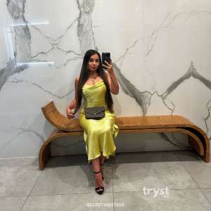 20 year old Latino Escort in Dallas TX Selena - Elegant Latina