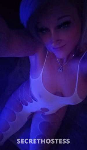 35 year old Escort in Charlotte NC ?? wet wet friday