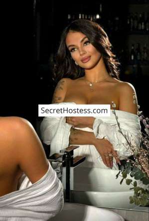 24 year old Caucasian Escort in London Holly, Agency